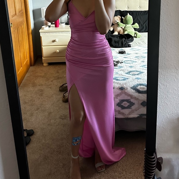 I am selling this dress only worn once! - Picture 4 of 4